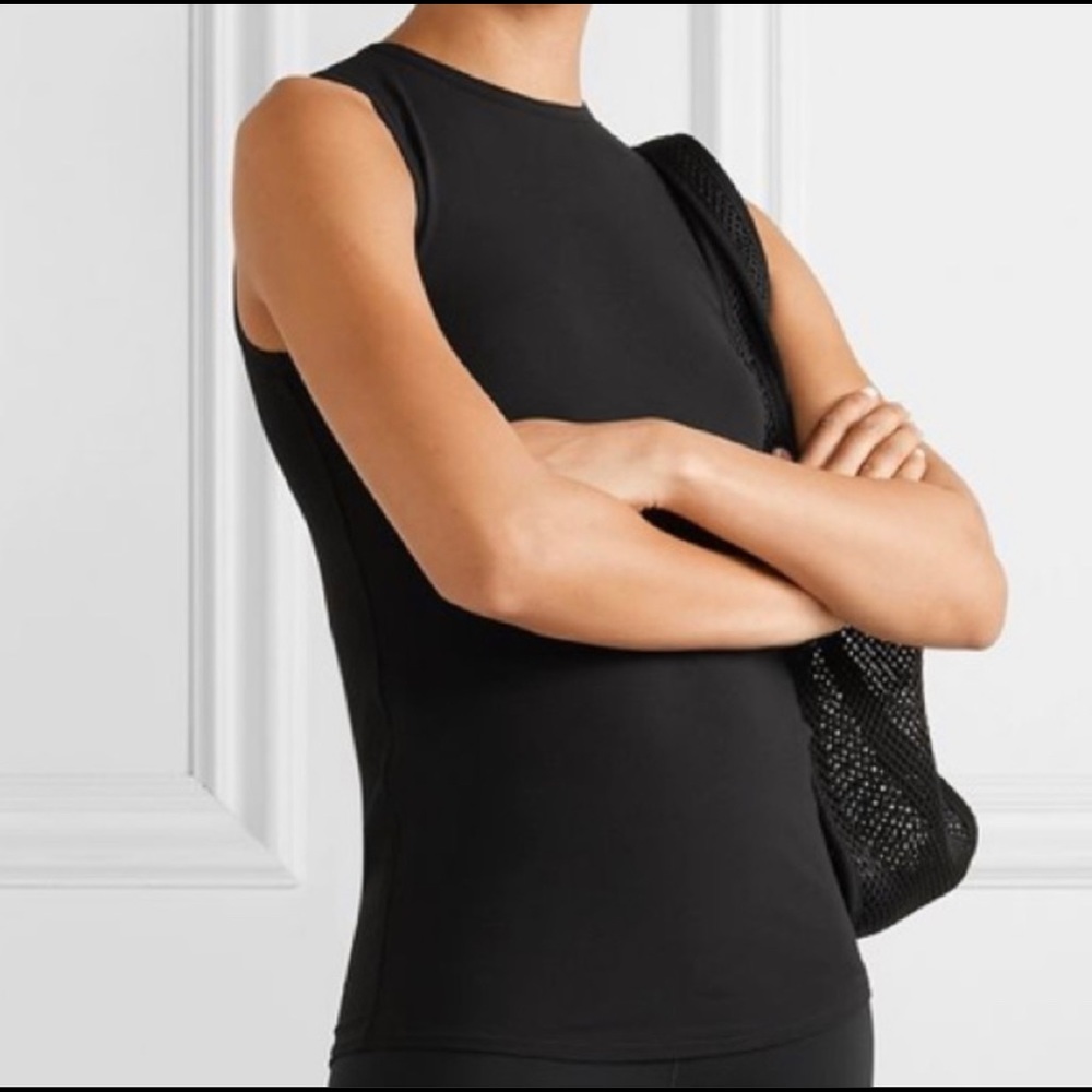 WONE Women’s black rib tank, size M